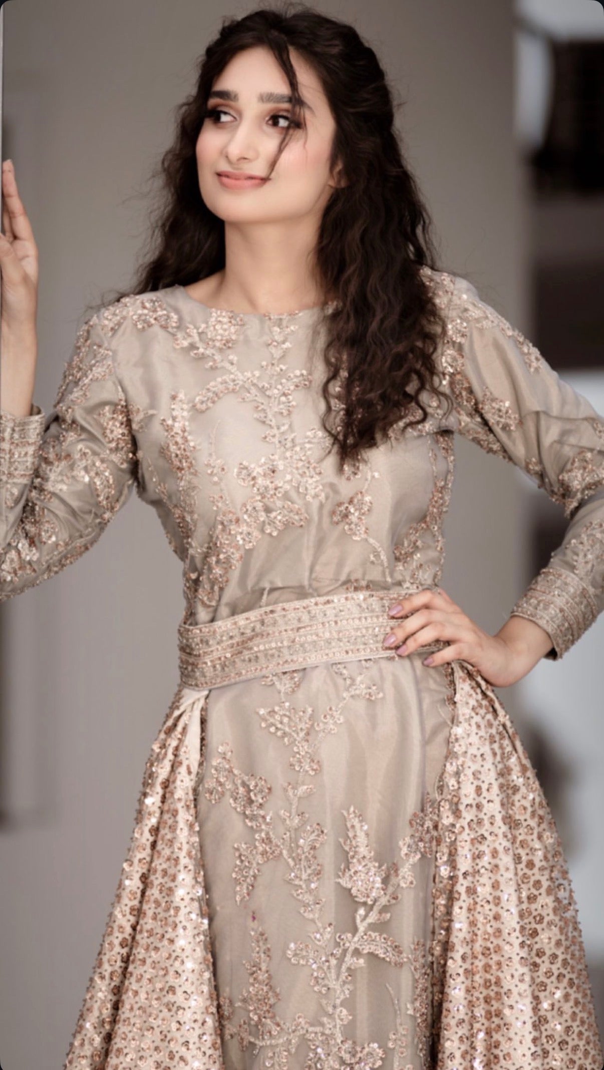 Solenne — elegant, understated